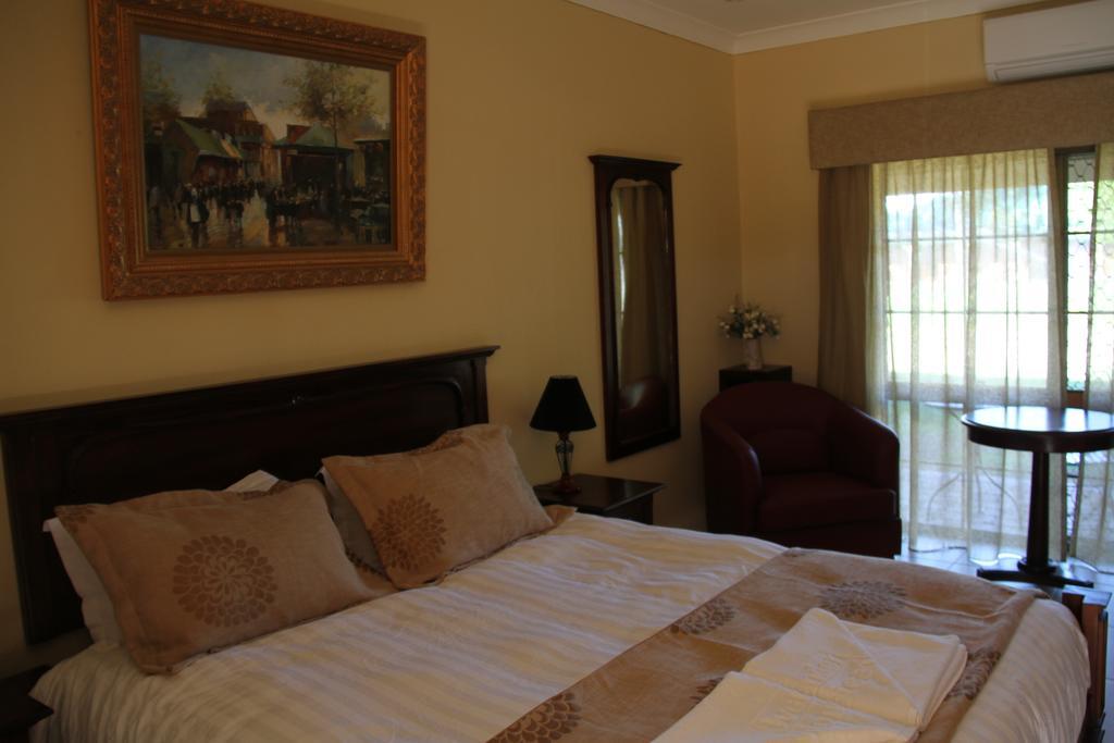 Overlander Homestead Motel Roma Camera foto