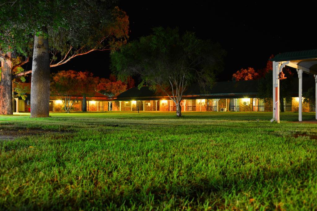 Overlander Homestead Motel Roma Esterno foto