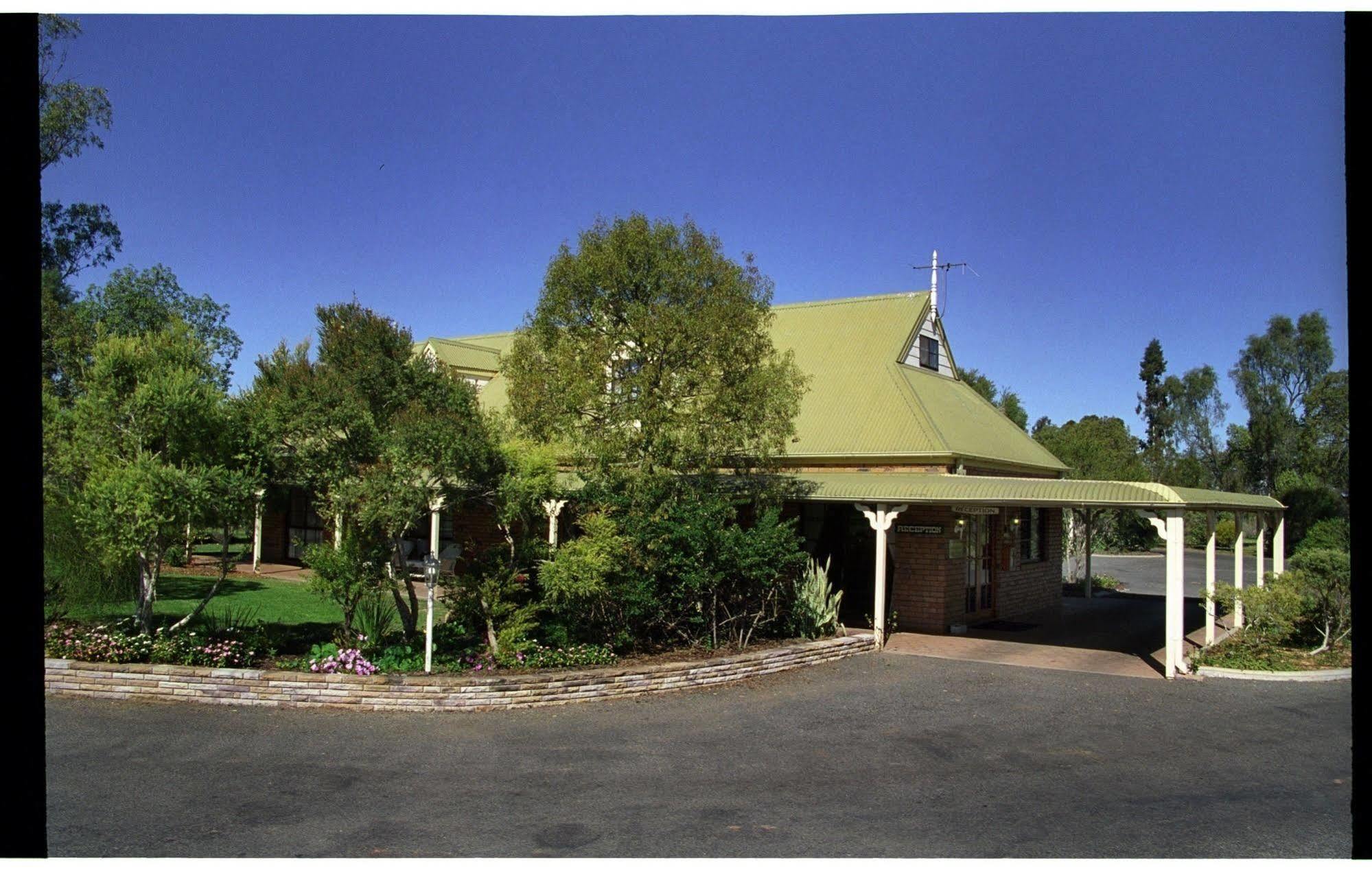 Overlander Homestead Motel Roma Esterno foto