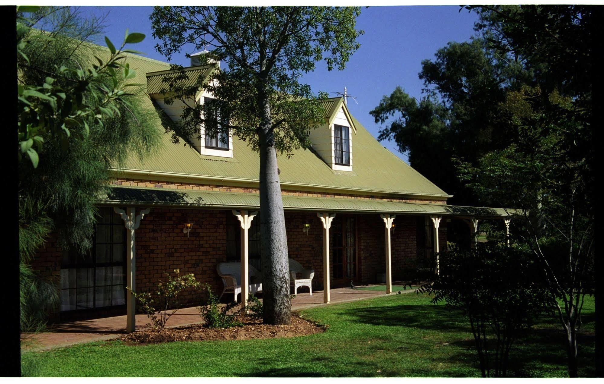 Overlander Homestead Motel Roma Esterno foto