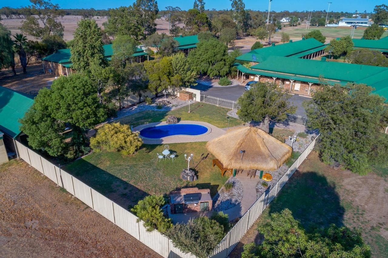 Overlander Homestead Motel Roma Esterno foto