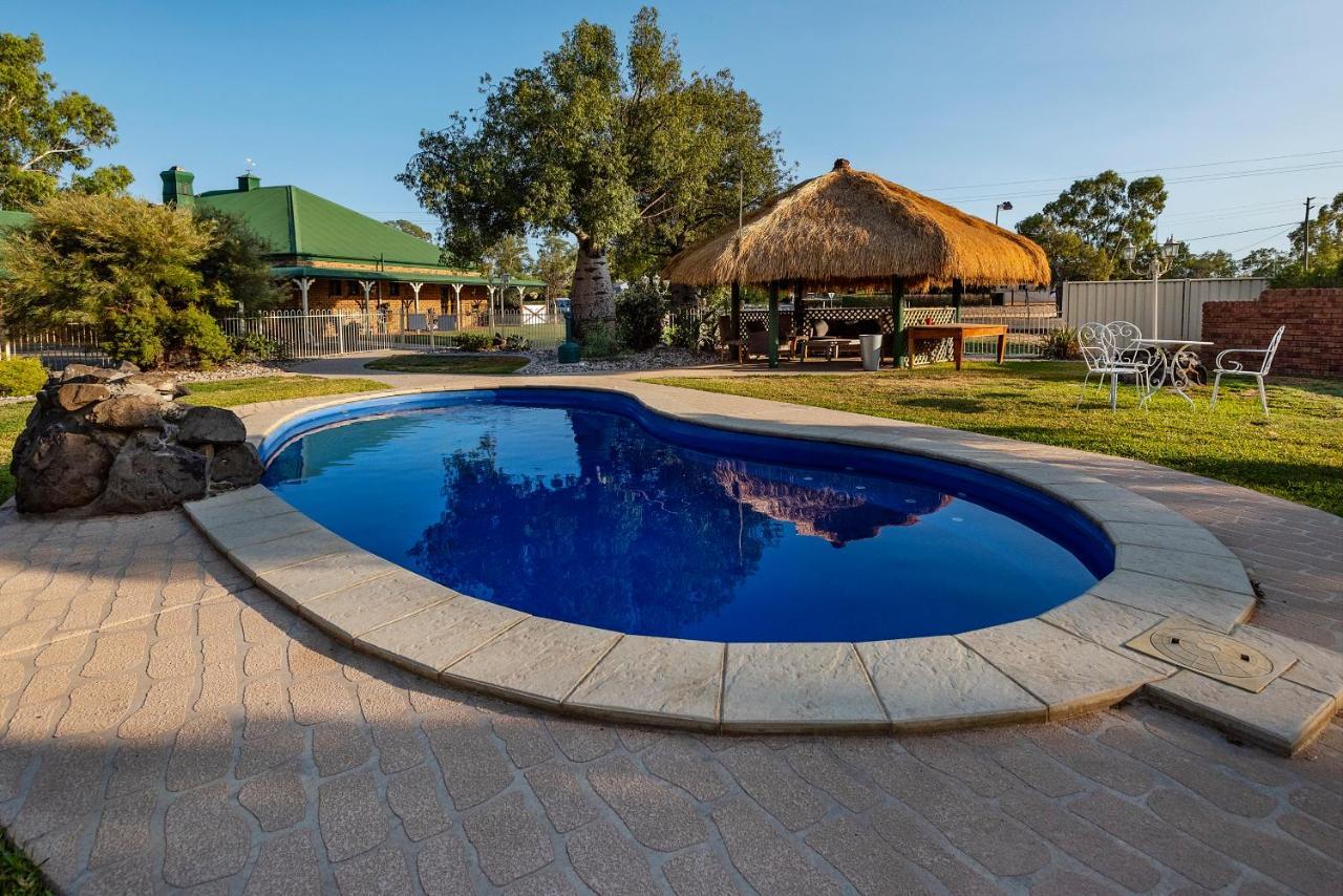 Overlander Homestead Motel Roma Esterno foto